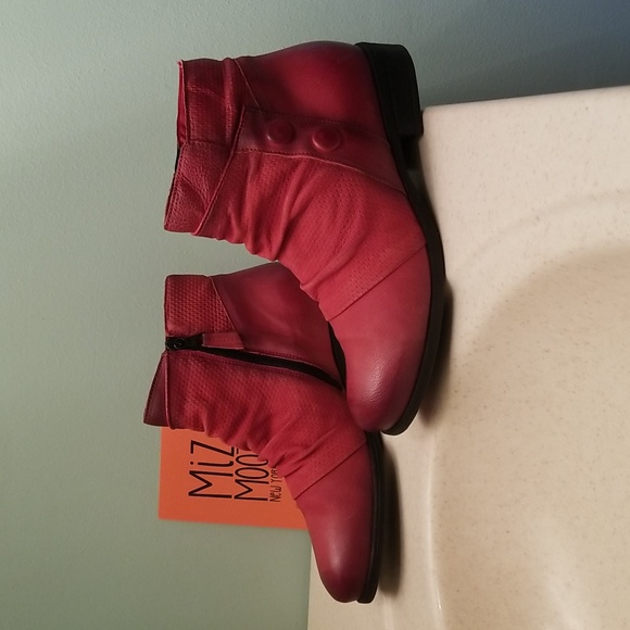 Miz Mooz Sallie Leather Boots. BNWT. Never worn. Perfect condition. - Picture 4 of 12